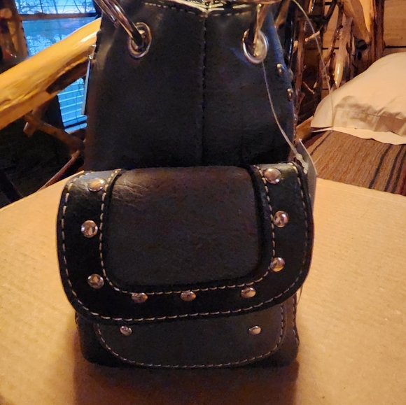 Purse - Picture 2 of 4
